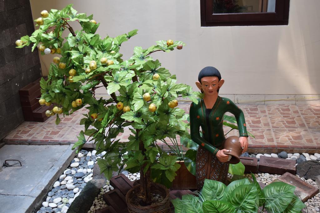 Roemah Canting Homestay Yogyakarta Exterior foto